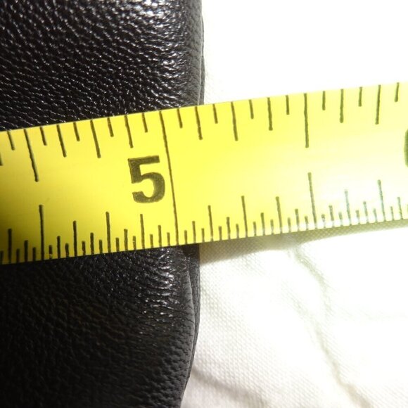 Lew Magram Collection women's size 8 black 100% real leather pants, tapered leg - Picture 11 of 16